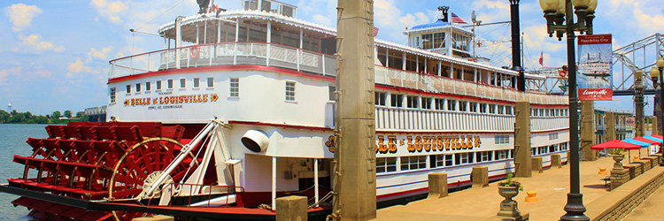 angle view of the belle of louisville
